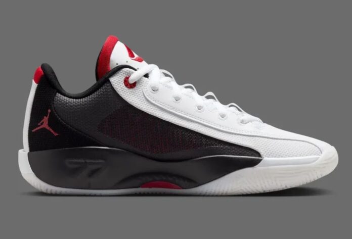 Пак кроссовок Луки Дончича Air Jordan «Bloodline» в стилистике «Чикаго Буллз»