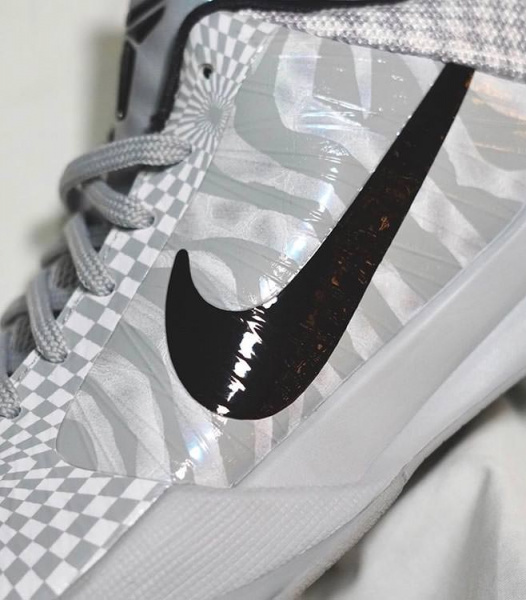 Nike Kobe 5 Protro «Zebra» появятся в этом месяце