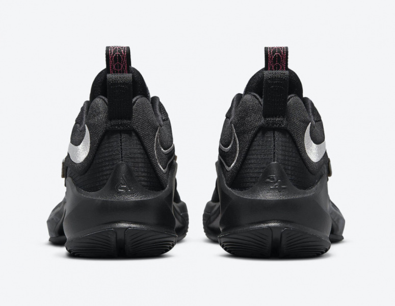 Nike выпустит черную расцветку Zoom Freak 3
