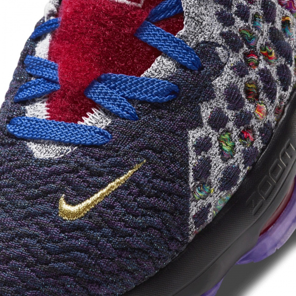 Официальные фото Nike LeBron 17 “What The”, созданные на основе предыдущих расцветок Джеймса