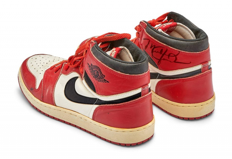 Кроссовки Майкла Джордана Air Jordan 1 «Chicago» Player Sample выставлены на аукцион