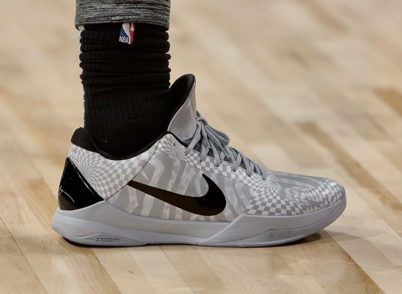 Nike Kobe 5 Protro «Zebra» появятся в этом месяце