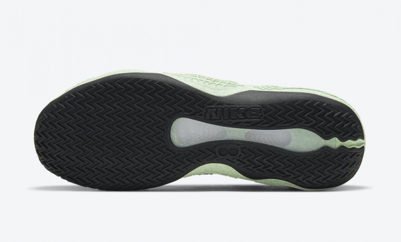 Nike запустят глобальный релиз производительных баскетбольных кроссовок Cosmic Unity «Green Glow»