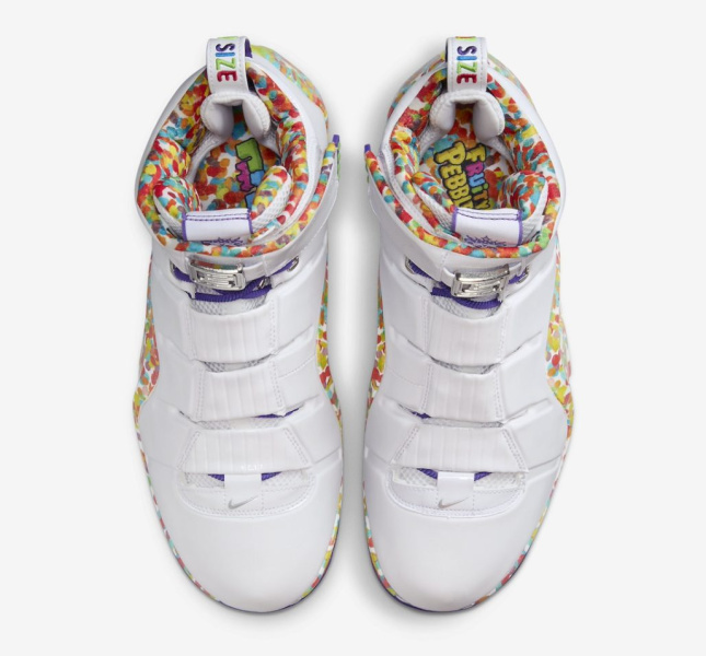 Nike LeBron 4 «Fruity Pebbles» выполнены в тематике любимых хлопьев Леброна Джеймса