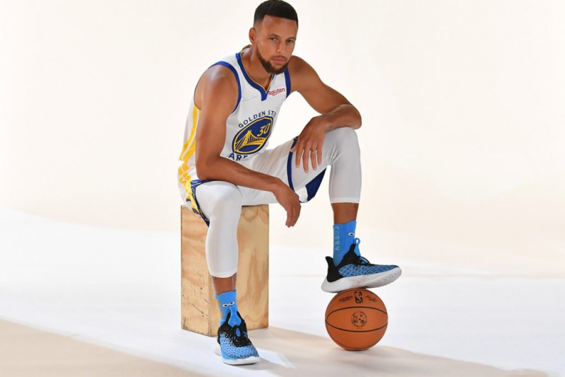 Стефен Карри показал свои новые баскетбольные кроссовки Curry Flow 9