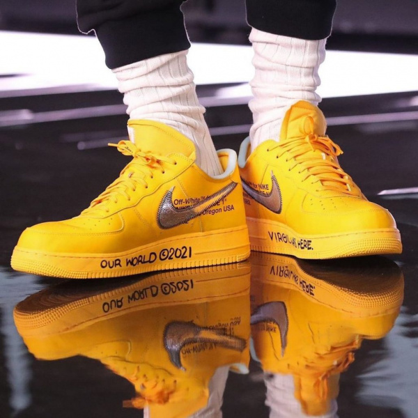 Леброн Джеймс на Матче звезд НБА 2021 года появился в еще невышедших Off-White x Nike Air Force 1 «University Gold»