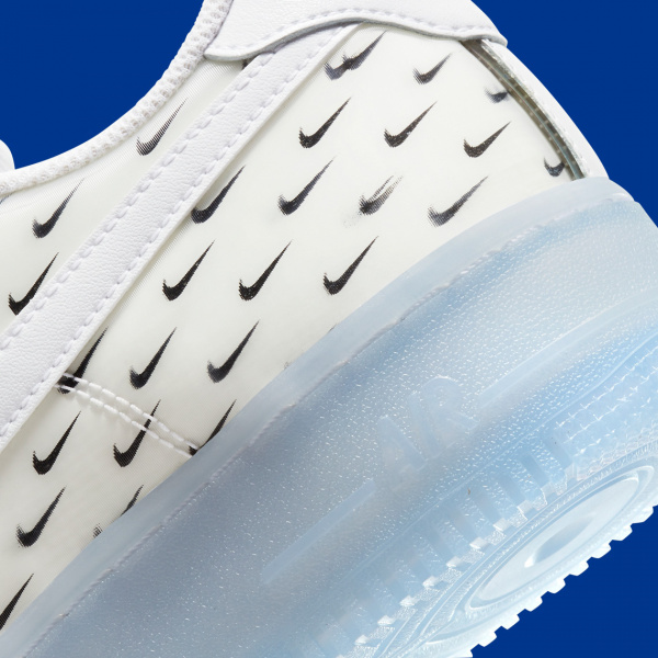 Nike Air Force 1 получили россыпь маленьких «свушей»