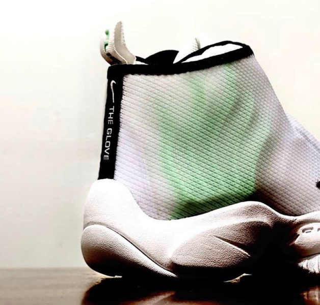 Nike собирается переиздать кроссовки Гэри Пэйтона Nike Air Zoom Flight The Glove
